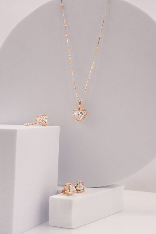 ROUND BRILLIANT PENDANT SET + RING
