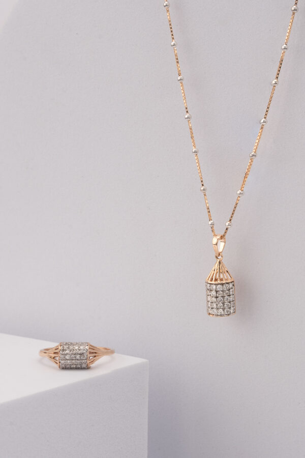 ROUND BRILLIANT PENDANT SET + RING - Image 4