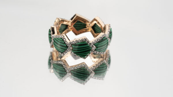 ROUND BRILLIANT LADIES RING